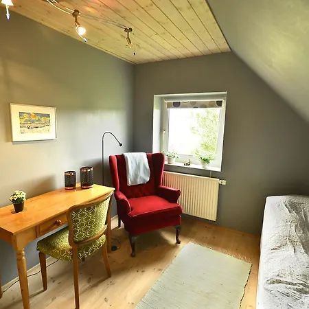 Bed & Breakfast Kardybvej 8