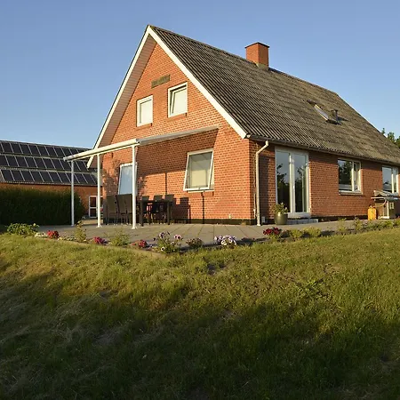 Kardybvej 8 3* Tastum